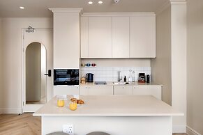 Charles Hope Boutique Hometel
