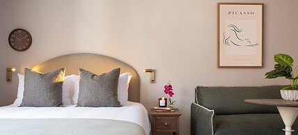 Charles Hope Boutique Hometel