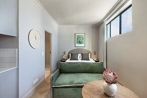 Charles Hope Boutique Hometel