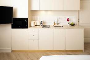 Charles Hope Boutique Hometel