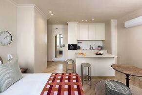 Charles Hope Boutique Hometel
