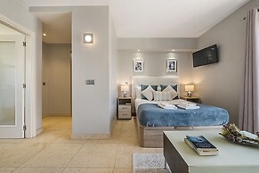 F rum Ocean View 5B by Homie