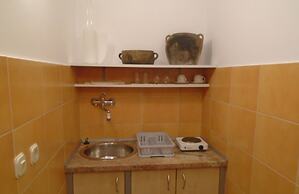 ROOMS MATEA PULA