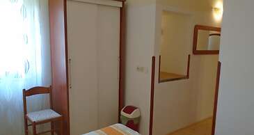 ROOMS MATEA PULA