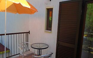 ROOMS MATEA PULA