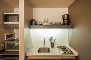 Modern Studio in heart Palermo T309