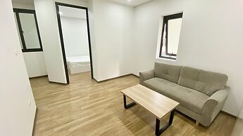 Era Apartment Lac Long Quan