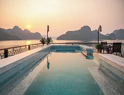 Indochine Grand Lan Ha Bay