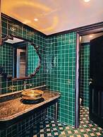 Indochine Grand Lan Ha Bay