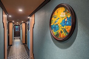 Indochine Grand Lan Ha Bay