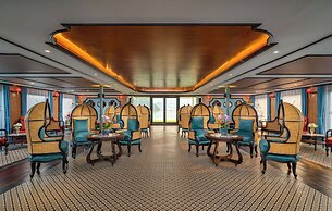 Indochine Grand Lan Ha Bay