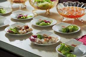 Indochine Grand Lan Ha Bay