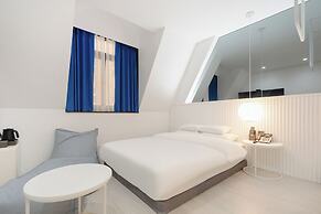 HOTEL GRAND PARIS