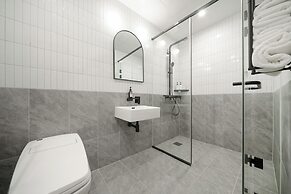 HOTEL GRAND PARIS