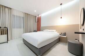 HOTEL GRAND PARIS