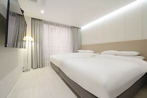 HOTEL GRAND PARIS