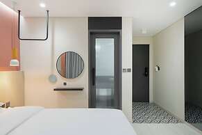 HOTEL GRAND PARIS