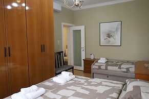 Kron s Apartment Cozy 1BR