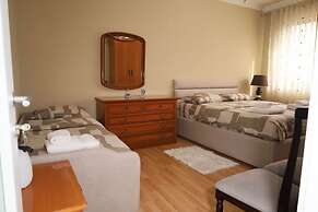 Kron s Apartment Cozy 1BR