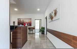 Studio With Amazing Balcony - Kamelia