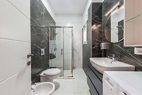 Expansive Apartment With Beach Access - Jasemin