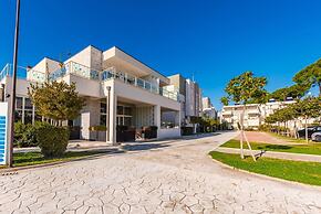 2-br Apartment by the Beach - Jasemin