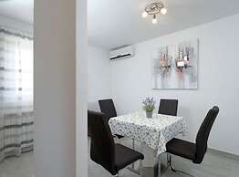 Ena Apartments