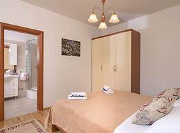 Ena Apartments