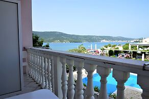 Bed & Breakfast by the Beach
