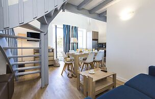 Chic Parkside Apartment
