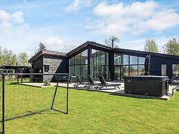 8 Person Holiday Home in Vaeggerlose-by Traum