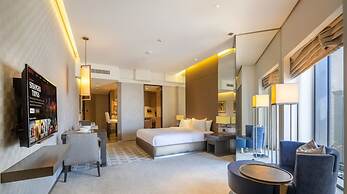 Luxury Studio Near Wafi Mall Metro Dubai Frame