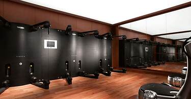Luxury Studio Near Wafi Mall Metro Dubai Frame