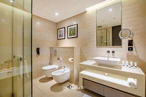 Luxury Studio Near Wafi Mall Metro Dubai Frame