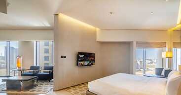 Luxury Studio Near Wafi Mall Metro Dubai Frame