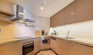 Elegant 3BR With Pool Near Wafi Mall Dubai Frame