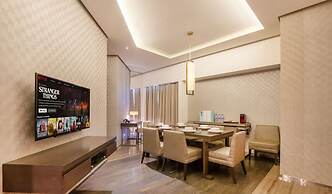 Elegant 3BR With Pool Near Wafi Mall Dubai Frame