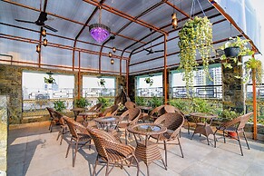 Fabhotel Prime Familto