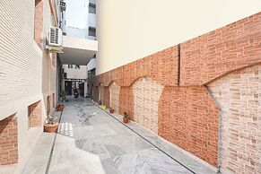 FabHotel Prime Prathana