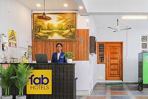 Fabhotel Hathvik Park