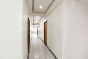 Fabhotel Raj Villa