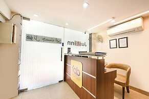 Fabhotel Just Inn