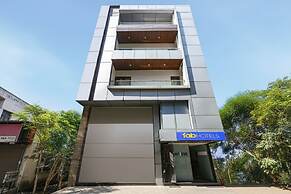 Fabhotel Just Inn
