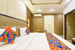 Fabhotel Just Inn
