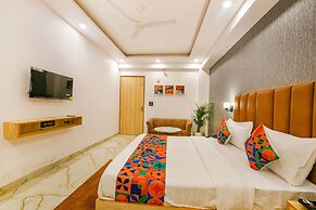 Fabhotel Tree House