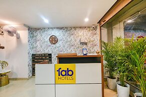 Fabhotel Tree House