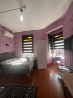 Taksim Cinar Suit