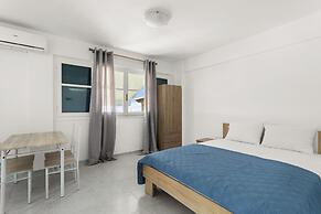 Nikolas Apartments
