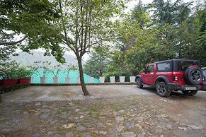 Alaya Stays Suro Woodcrest Chalet