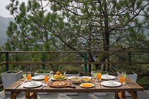 Alaya Stays Suro Woodcrest Chalet